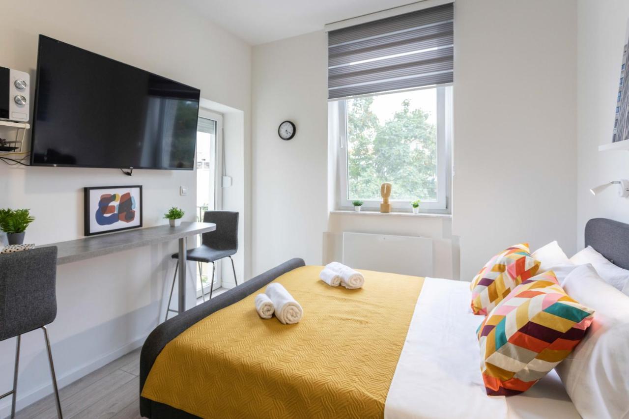 Bright And Modern Apartments In City Center زغرب المظهر الخارجي الصورة